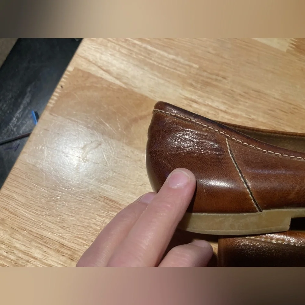 Thom Mcan slip on loafers in size 8W in good condition. See pics for details